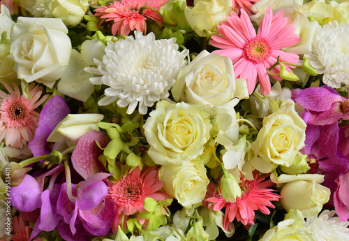 beautiful bouquet background flowers © kuarmungadd