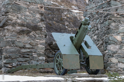 italian wheeled howitzer used in second world war photo