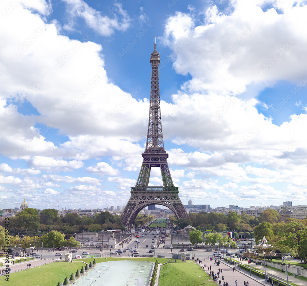 Paris eiffel tower