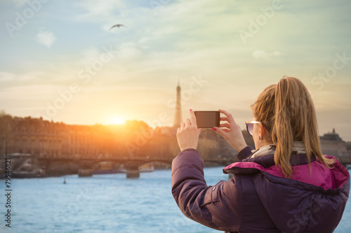Photography Chasing the Paris sunset with a view to Eiffel tower.
