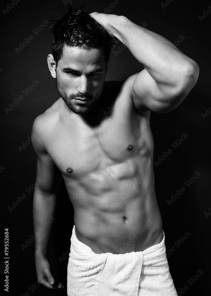 Fototapeta premium handsome young bodybuilder