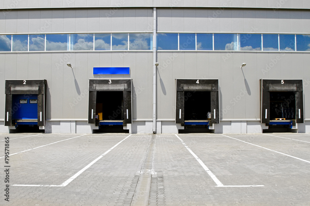 Obraz premium Warehouse doors