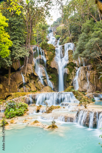 Fototapeta Naklejka Na Ścianę i Meble -  Kuang Si Falls