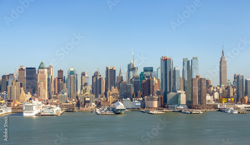 New York City Manhattan midtown buildings skyline