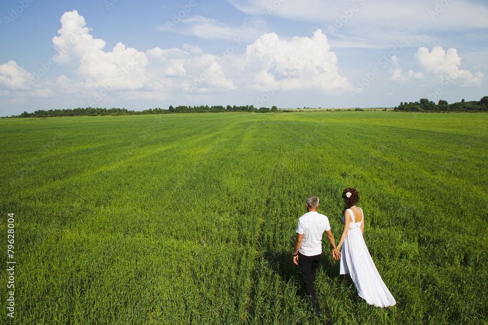 Fototapeta premium Wedding walk.