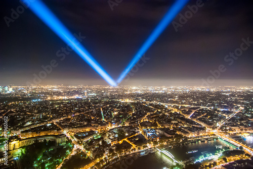 Paryż nocą panorama miasto stolica francja widok z góry #79651612