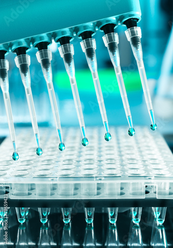 Cuadro en lienzo Tools for DNA amplification, scientific background