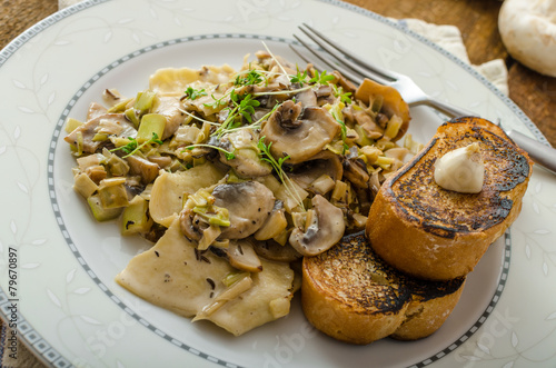 Mushroom, Leek and Tarragon Pasta