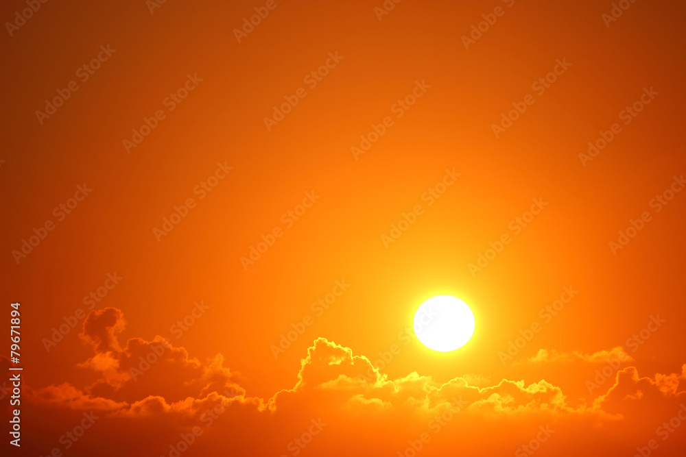 Sonnenuntergang in orange u. gelb