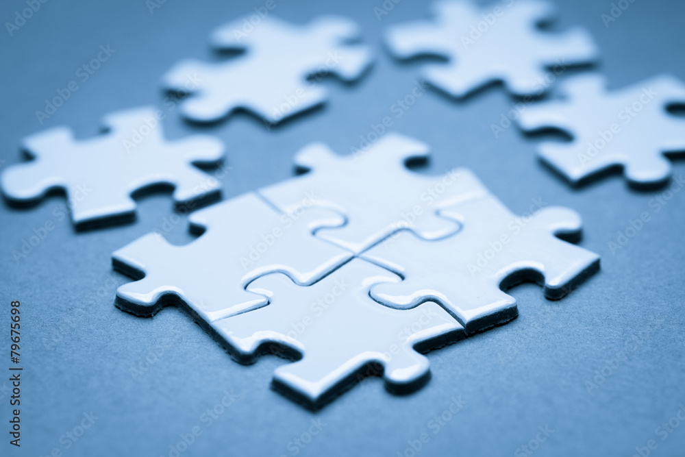 Business success team in jigsaw Business success team in jigsaw