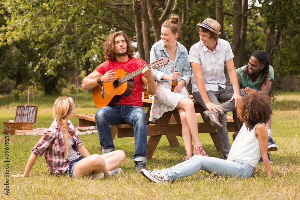 Fototapeta premium Happy friends in the park