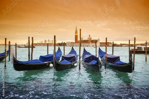 Gondolas with view of San Giorgio Maggiore © Goran Jakus