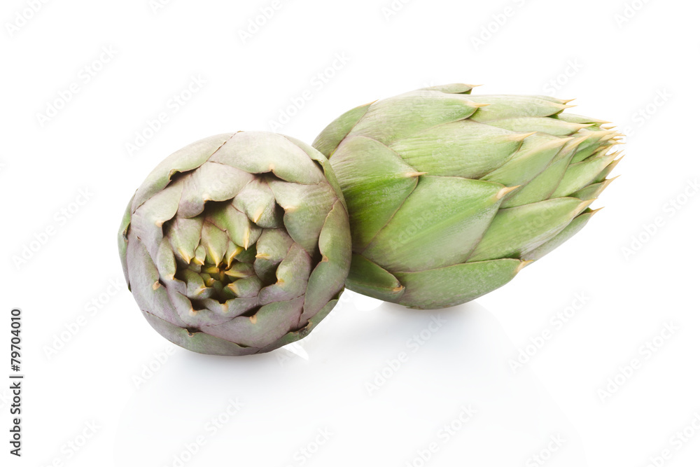 Obraz premium Artichokes on white, clipping path included