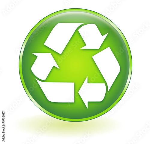 symbole recyclage sur bouton vert