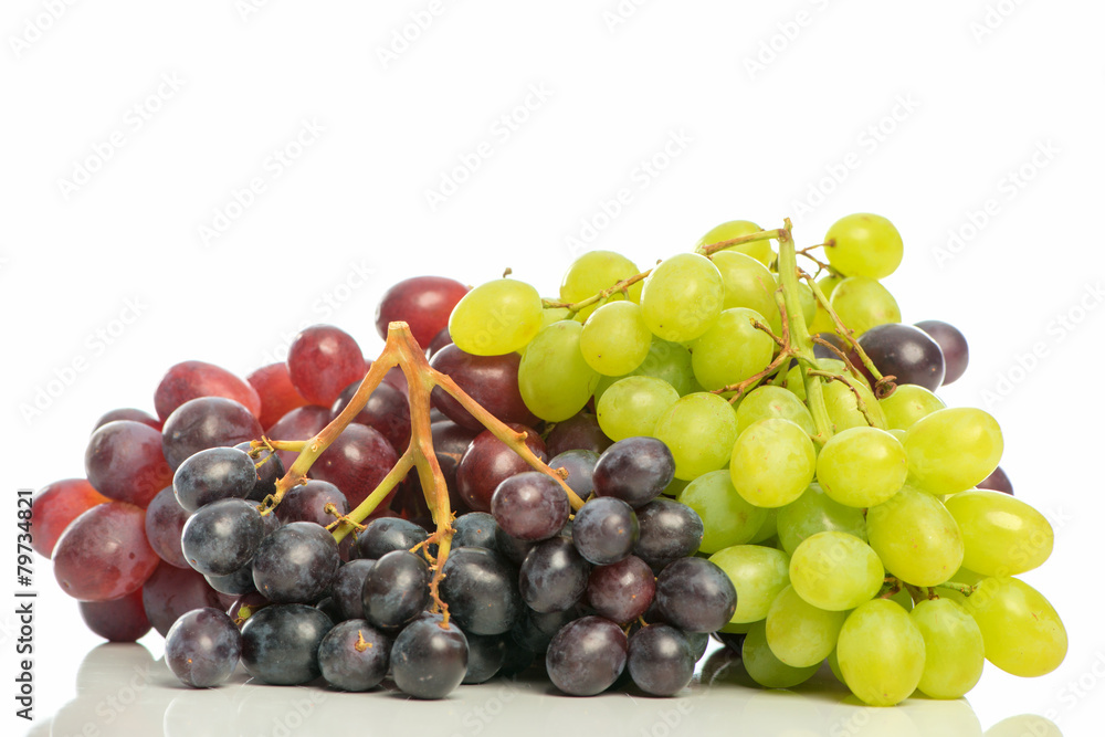 Verschiedene Weintrauben freigestellt