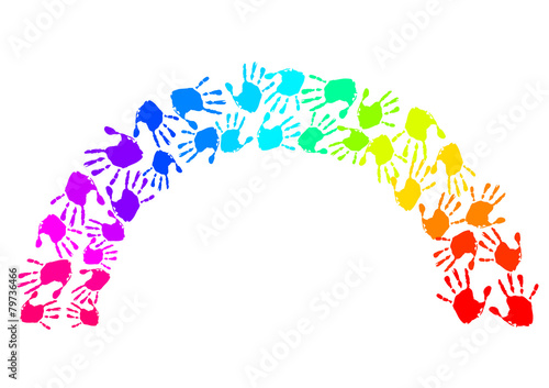 Regenbogen aus bunten Handabdrücken