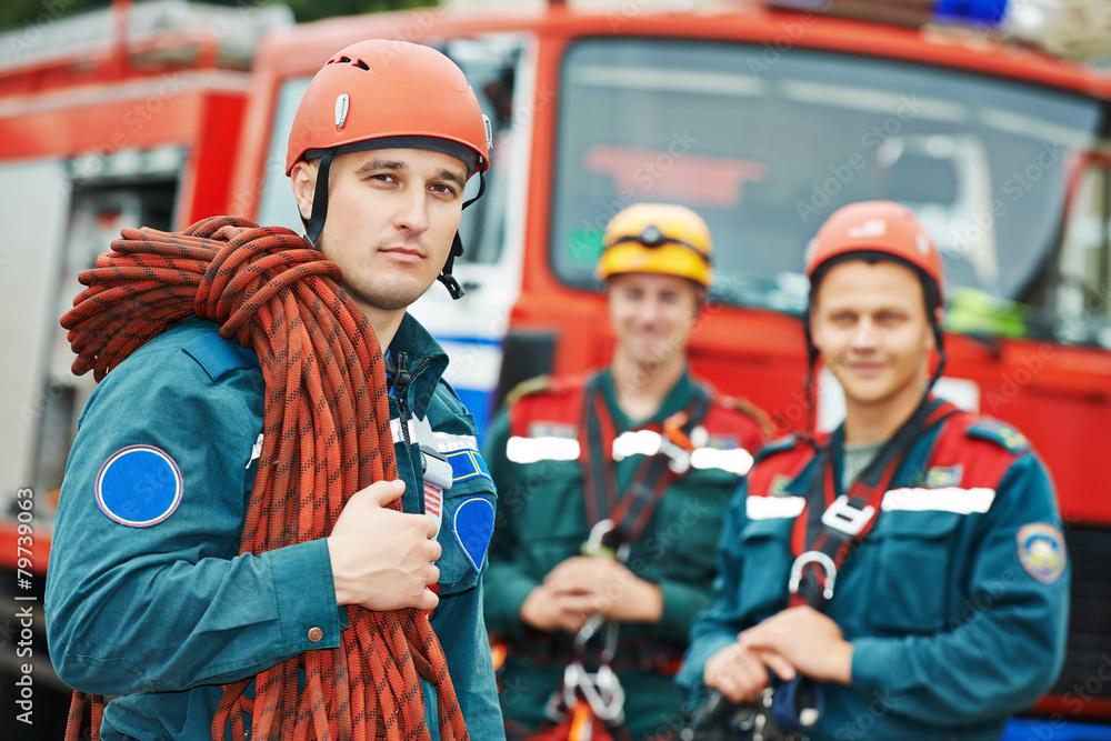 Fototapeta premium firefighters team