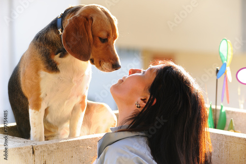 women with dog © oigro