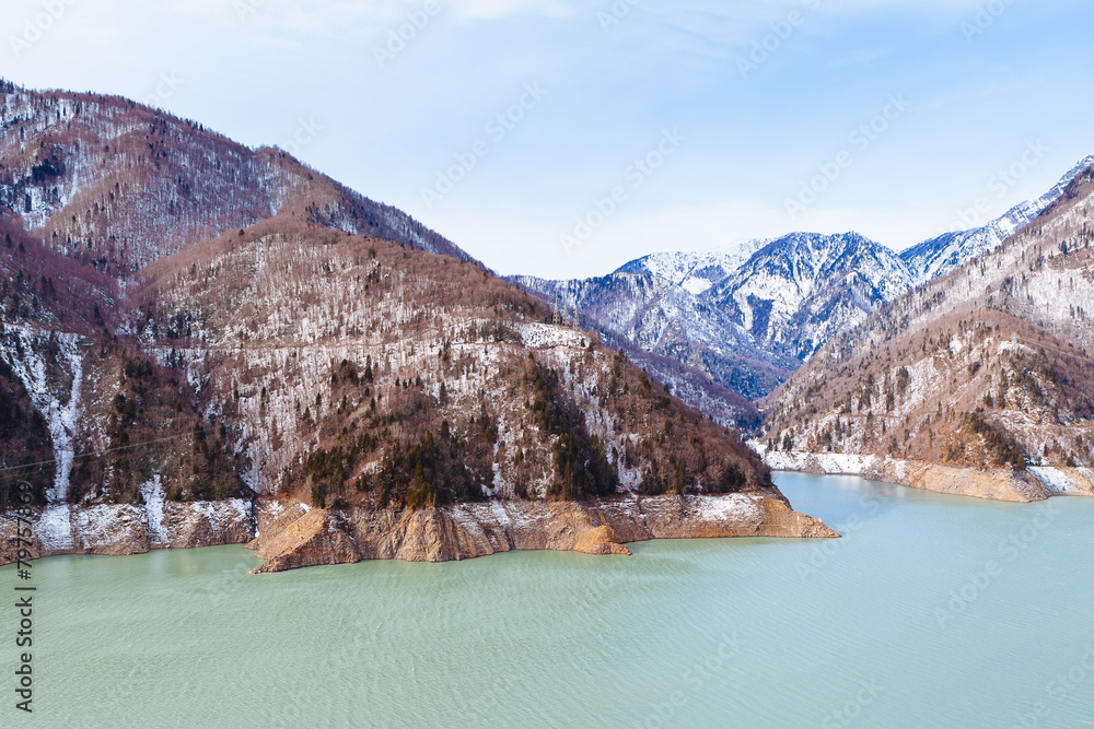 Obraz premium Mountain Lake in the Caucasus, Inguri reservoir