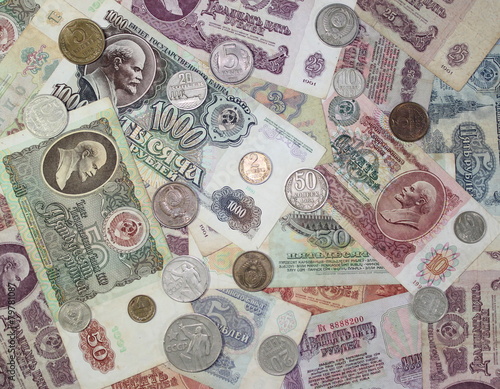 Старые банкноты и монеты СССР