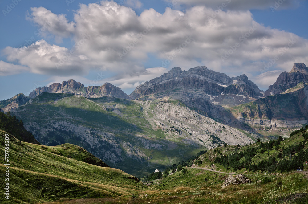 Fototapeta premium Pyrenees Mountains Landscape
