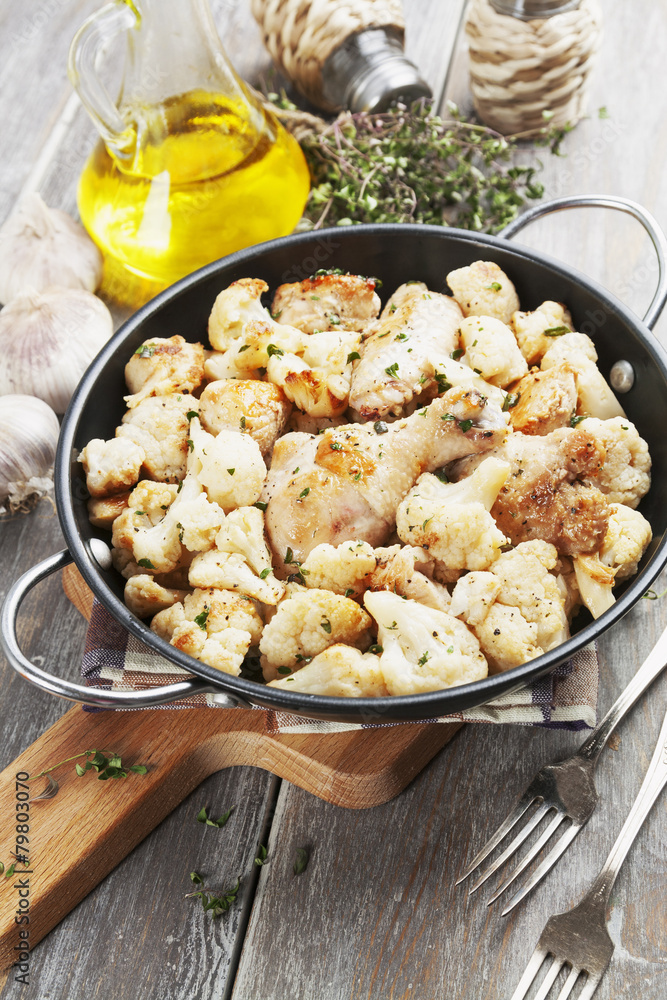 Roasted cauliflower with chicken Roasted cauliflower with chicken
