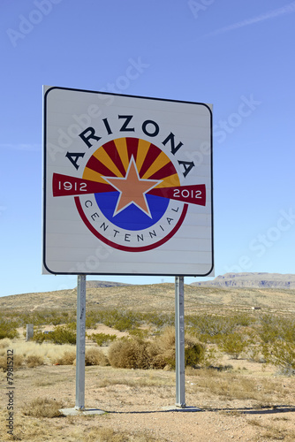 Arizona state welcome sign on interstate highway, USA