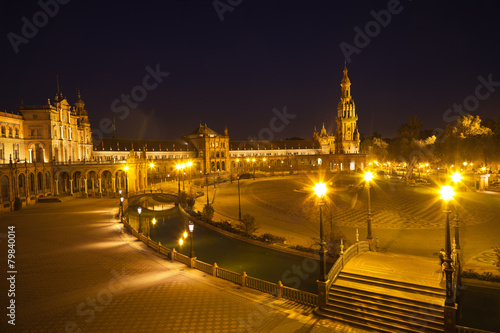 Fototapeta Naklejka Na Ścianę i Meble -  Plaza de Espana in Sevilla at night, Spain