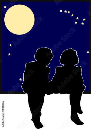 Kinder im Fenster sitzend, Silhouette vor Nachthimmel