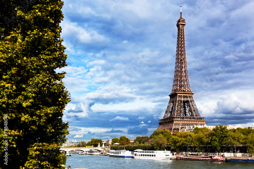Eiffel Tower and Seine River, Paris, France © Photocreo Bednarek