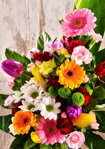 Fototapeta Naklejka Na Ścianę i Meble -  Composition with bouquet of flowers