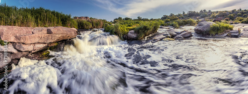 Canvas-taulu Stormy Little River
