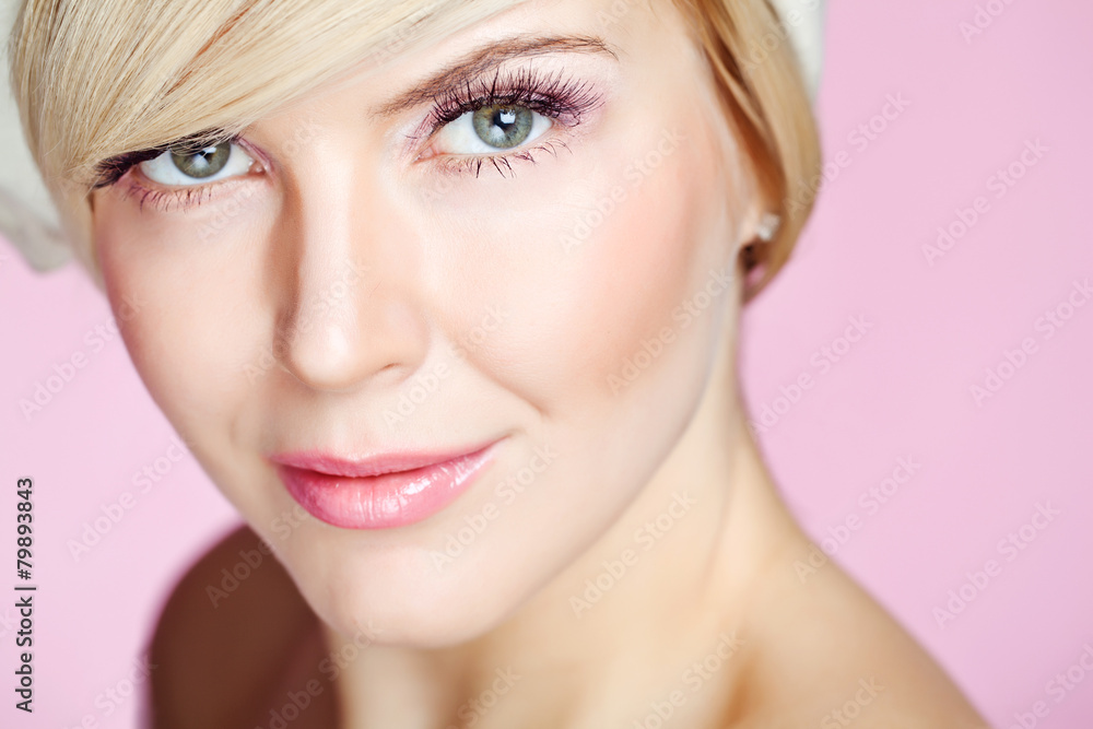 Portrait sexy blonde, pink backgrround Portrait sexy blonde, pink backgrround