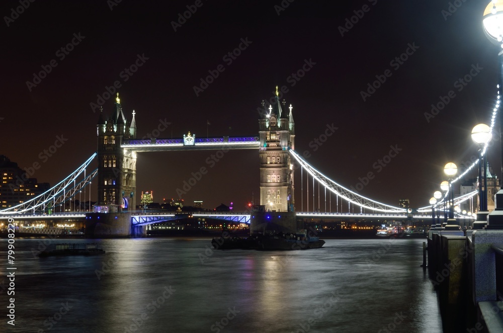 Obraz premium Tower Bridge by Night