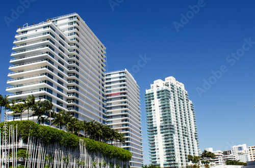 Apartment Building in Miami © BlackMac