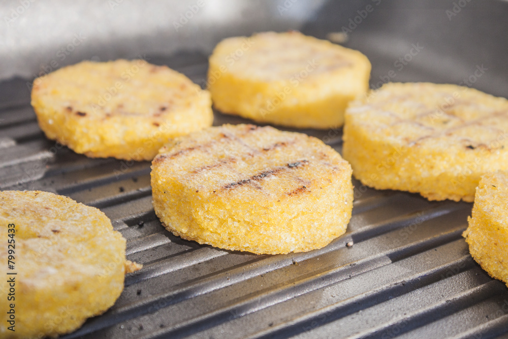 Grilled polenta