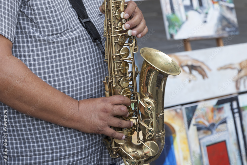 Fototapeta premium Suonatore di sax