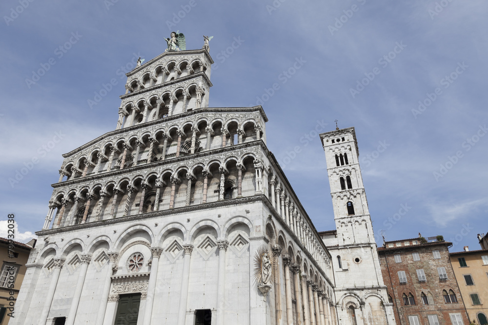 Facciata e campanile Duomo di Lucca