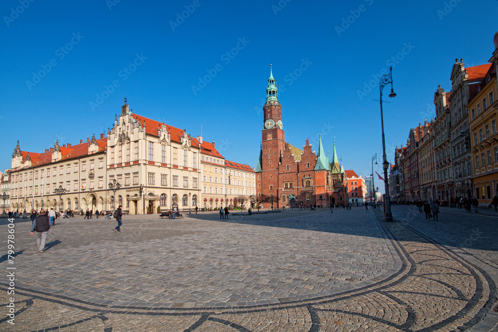 Wrocław Stare Miasto w pogodny dzień