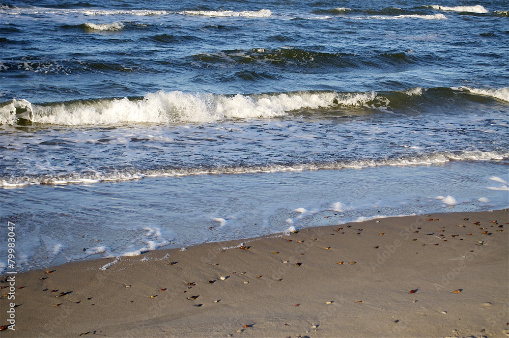 Nordsee - Wellen schlagen an den Strand Nordsee - Wellen schlagen an den Strand