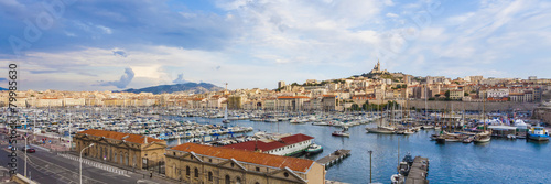 France, Provence-Alpes-Cote d'Azur, Bouches-du-Rhone, Marseille, Port Vieux, View to harbor and old town, Panorama photo