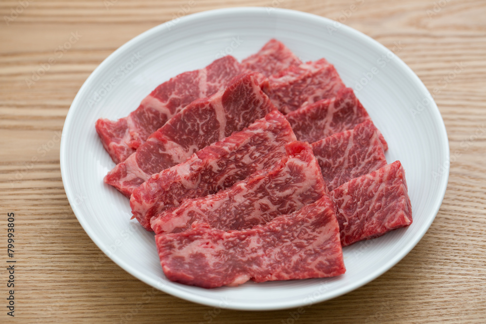 焼肉用の牛カルビ肉