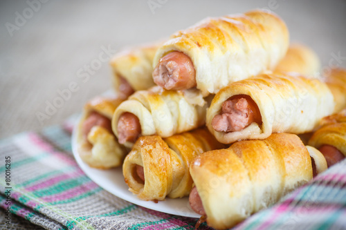 sausage baked in pastry