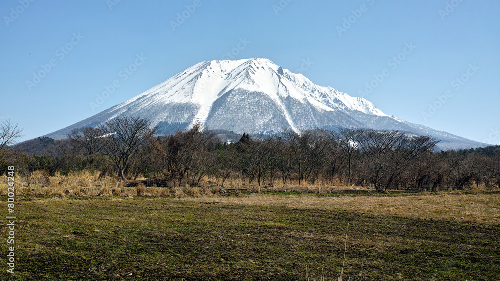 Fototapeta premium 伯耆富士 大山 西側