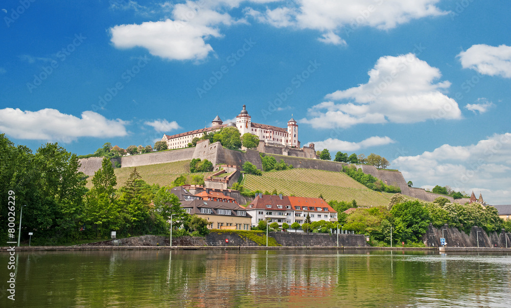 Festung Marienberg, das Wahrzeichen von Würzburg Festung Marienberg, das Wahrzeichen von Würzburg