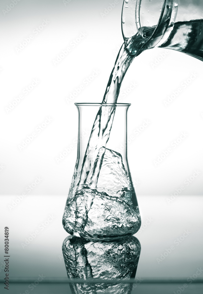 Filling in conical flask with water