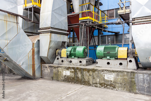 Fumes ventilators system