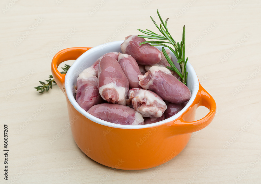 Raw chicken hearts Raw chicken hearts