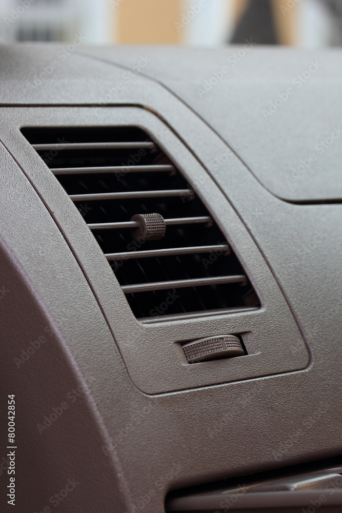 Air  vents close in car