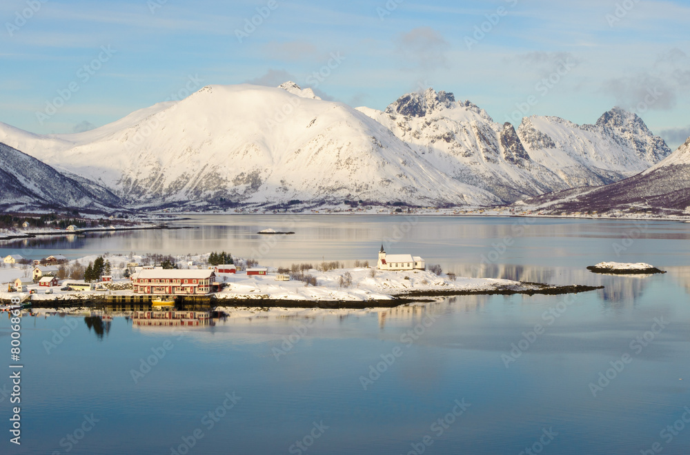 Obraz premium Small peninsula Sildpollnes in Lofoten